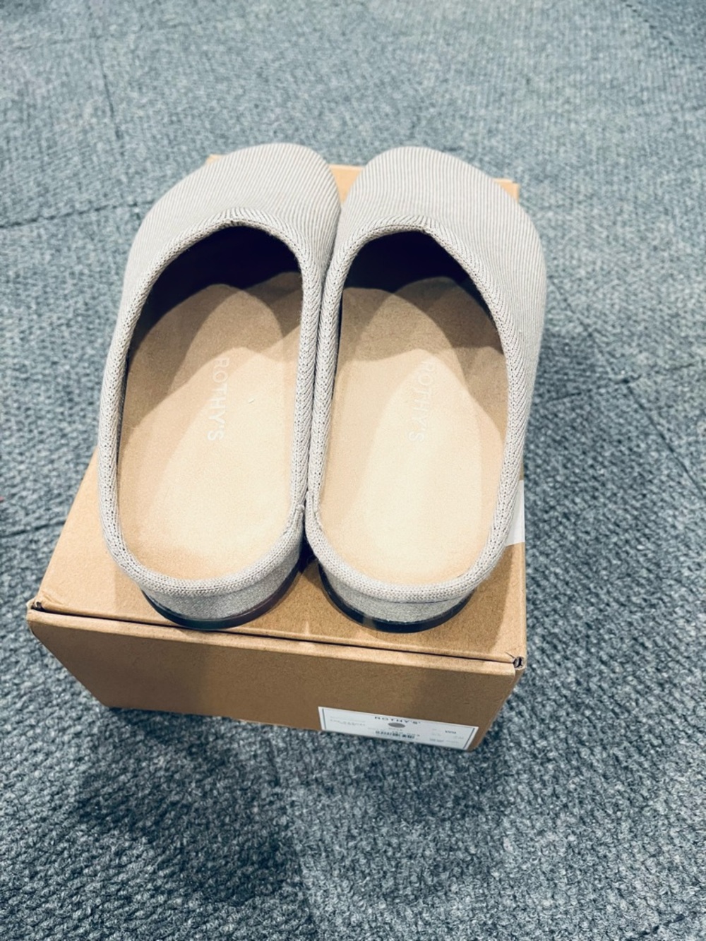 Rothy's The Casual Clog - Dove (Light Taupe) NWT Size 9 - Picture 5 of 5